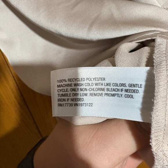 Ava & Viv Target satin short sleeve button down shirt size XXL - Picture 4 of 6